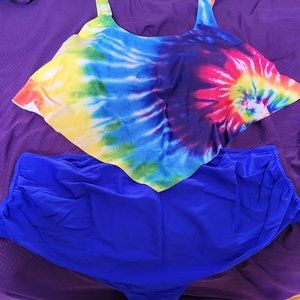 2-piece plus size bathing suit: never worn